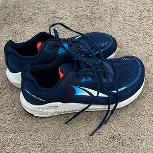 Men’s Altra Olympus 4 Paradigm Sneaker